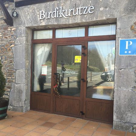 Burdi -Kurutze Pension Urquiola Buitenkant foto